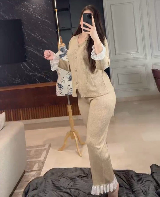 F-Pyjama finition en dentelle 100 % coton