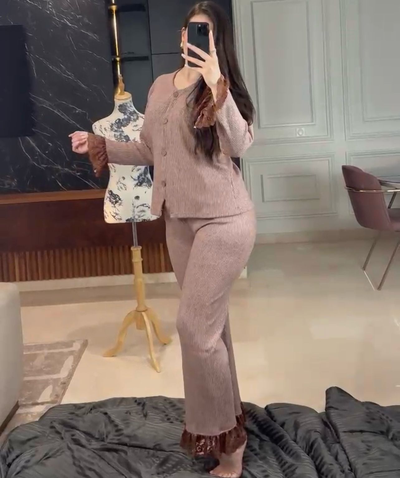 F-Pyjama finition en dentelle 100 % coton