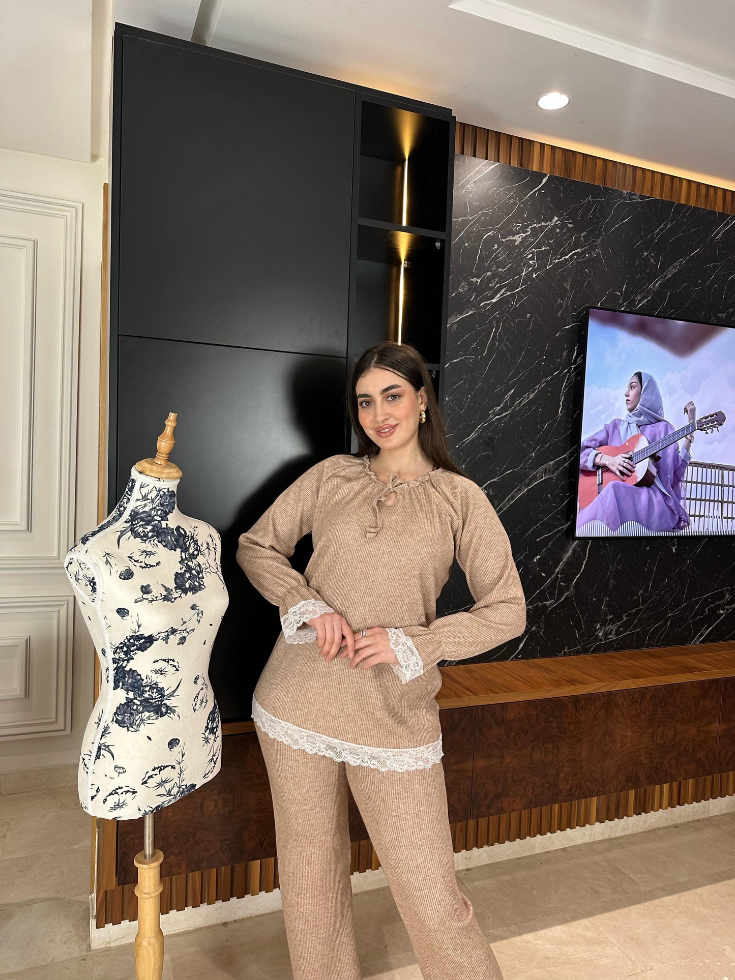 H-Pyjama finition en dentelle 100 % coton